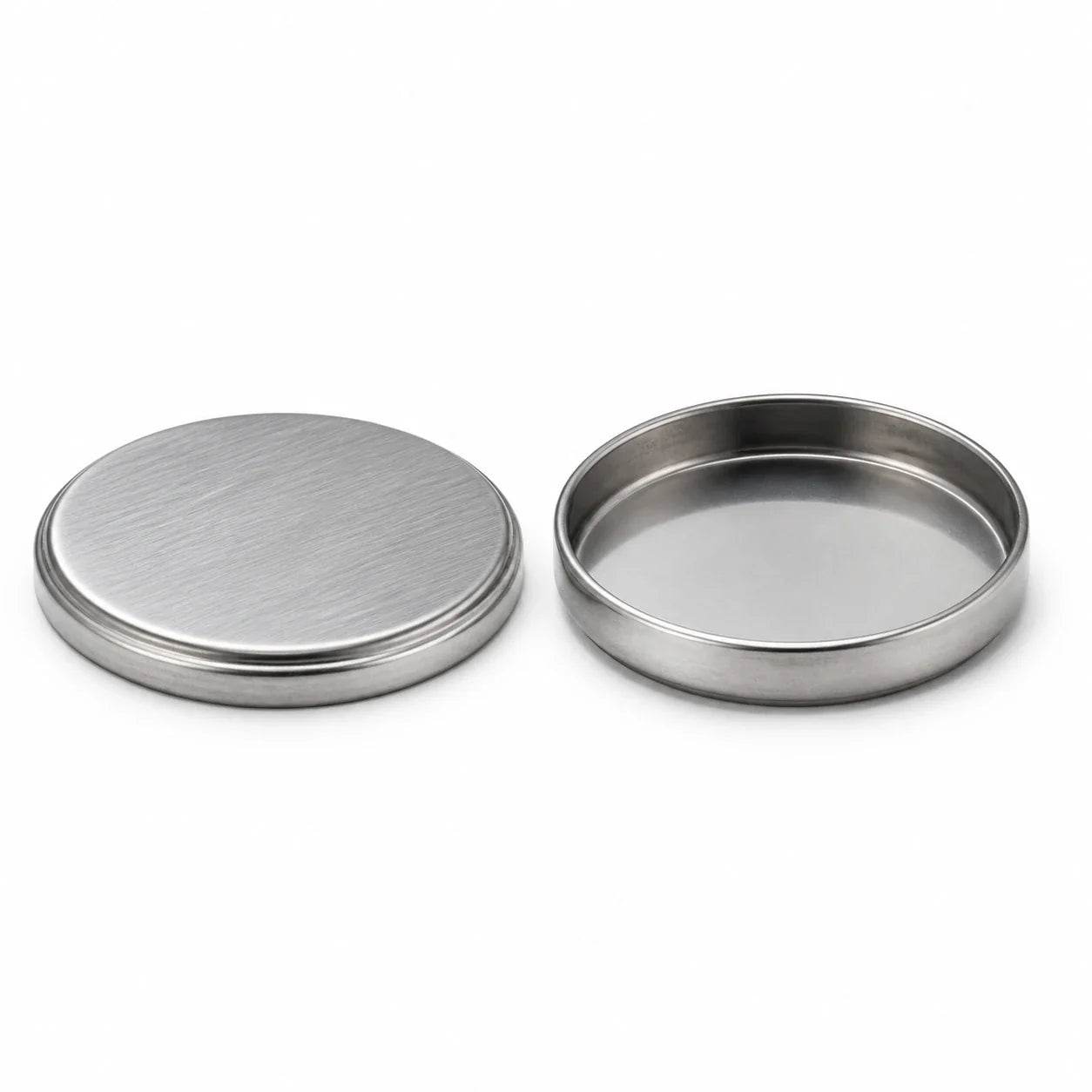 CR2430 aluminum-clad coin cell case set, side profile detail